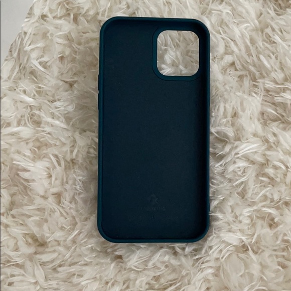 iPhone 12 Pro Max case - Picture 3 of 4